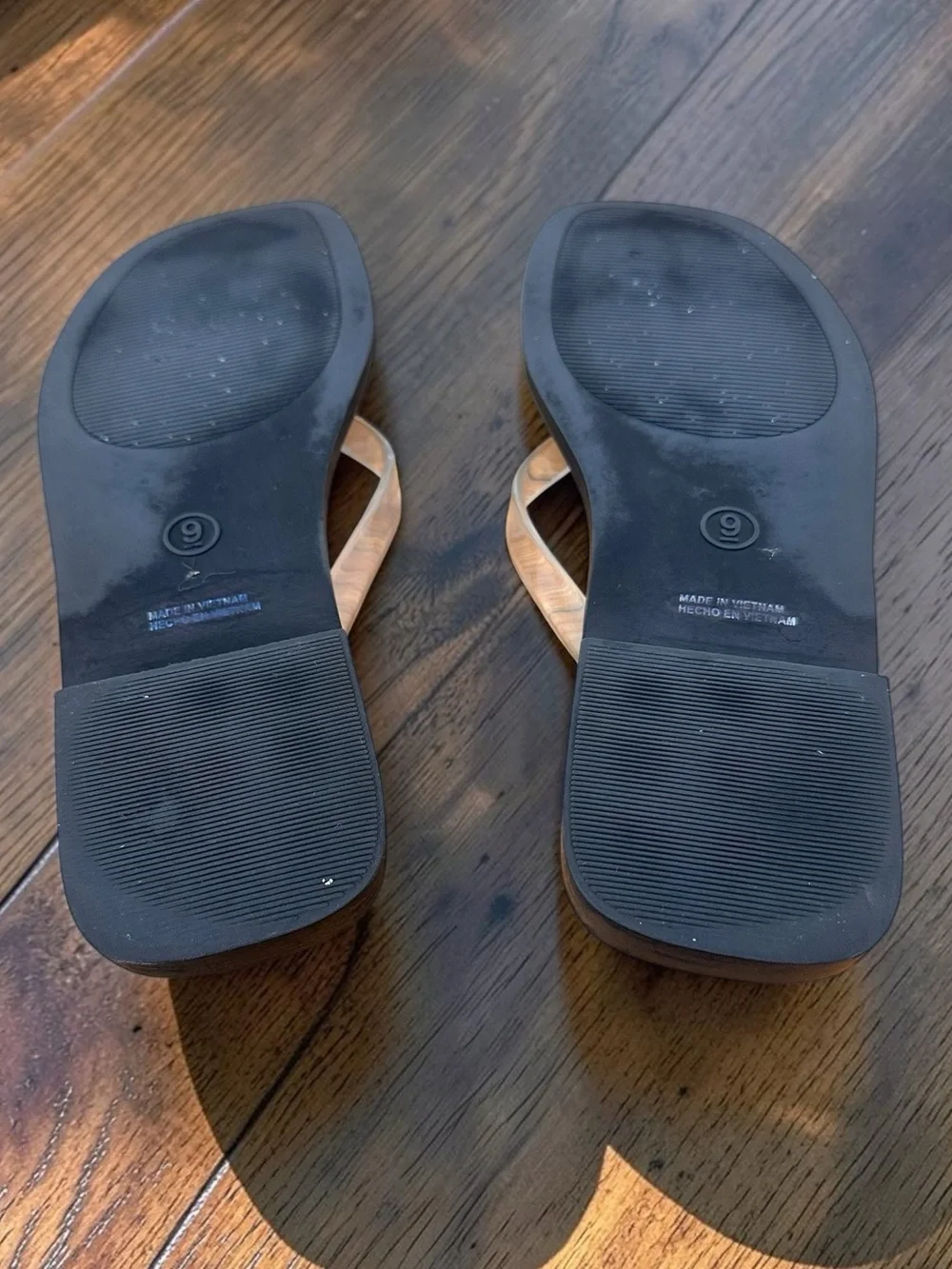 Gap Square-Toe Jelly Flip Flops Size 9